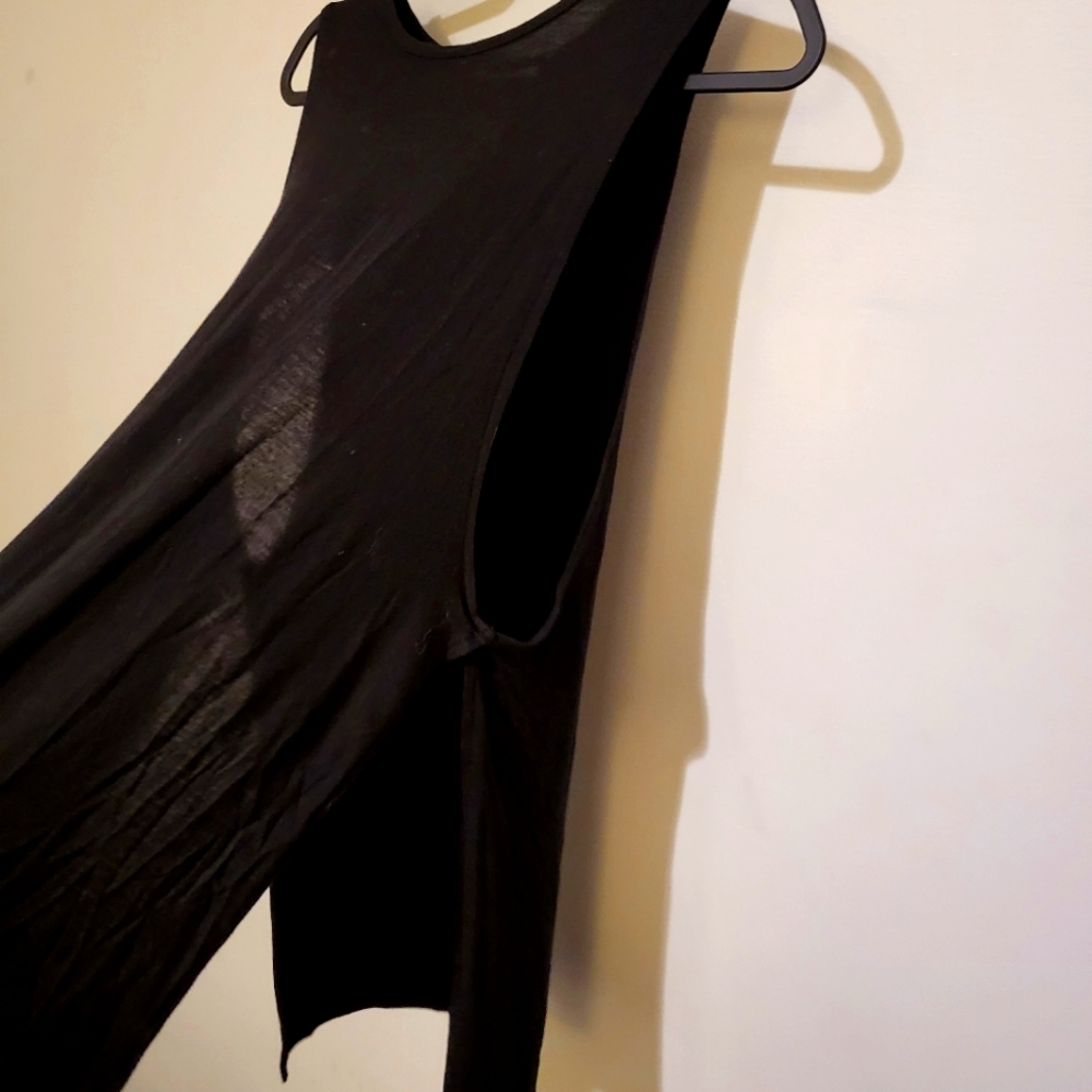 Express cut out black shirt